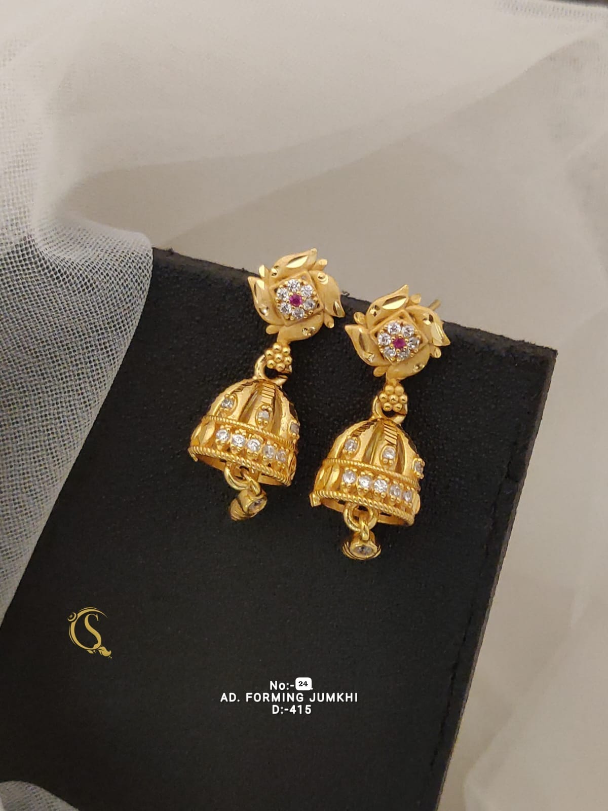 Elegant Antique Jhumki crafted with timeless traditional charm and intricate detailing 🥰
