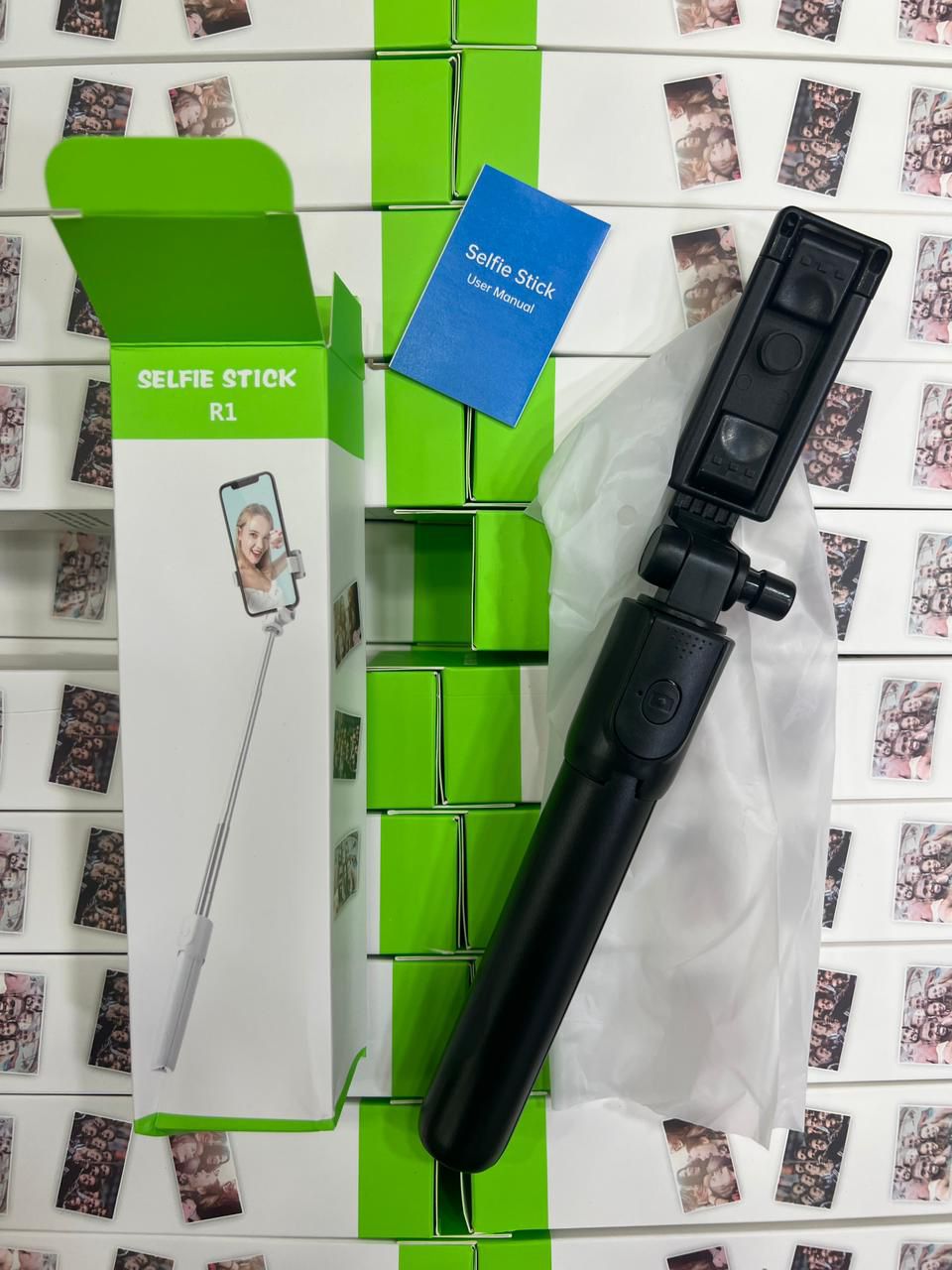 R1 Selfie Stick 2.2 Feet