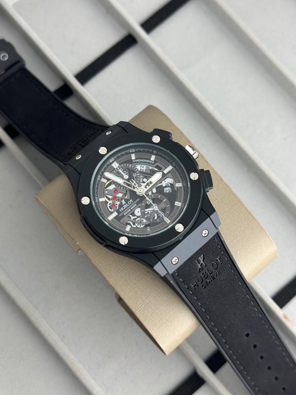 Hublot ✌️Premium Quality (VERY GOOD QUALITY)✌️*