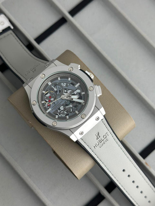 Hublot ✌️Premium Quality (VERY GOOD QUALITY)✌️*