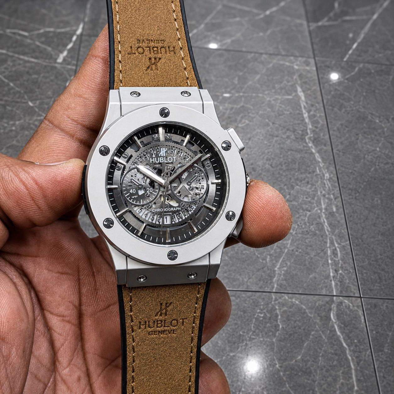 Hublot ✌️Premium Quality (VERY GOOD QUALITY)✌️*