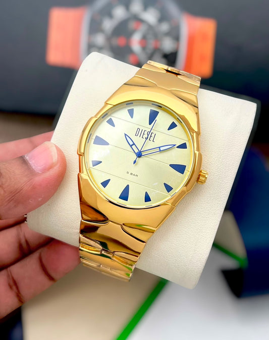 DIESEL GOLD TONE LUXURY WATCH*