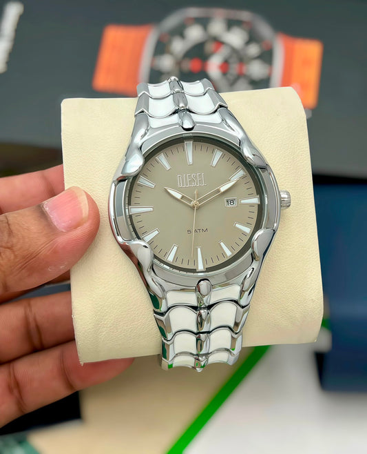 DIESEL GOLD TONE LUXURY WATCH*