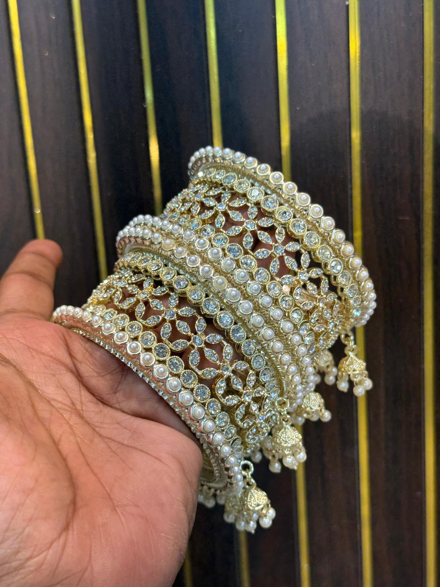 NEW JHUMKHI AD LOOK BANGLES SET