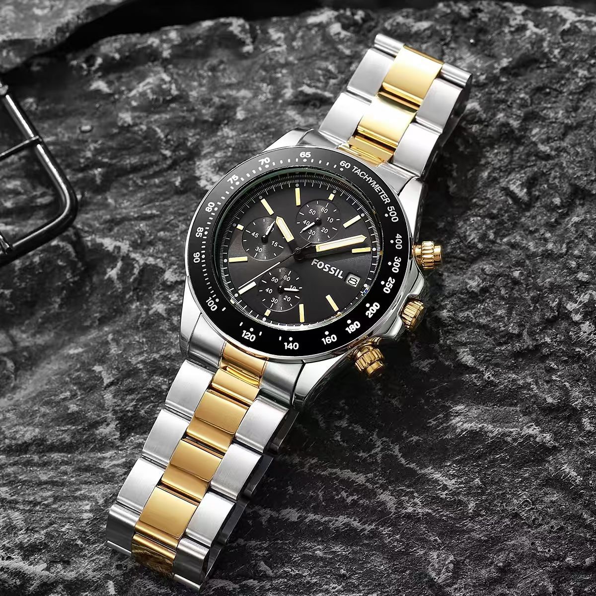 ⌚ Fossil Men’s Chronograph Watch – Battery