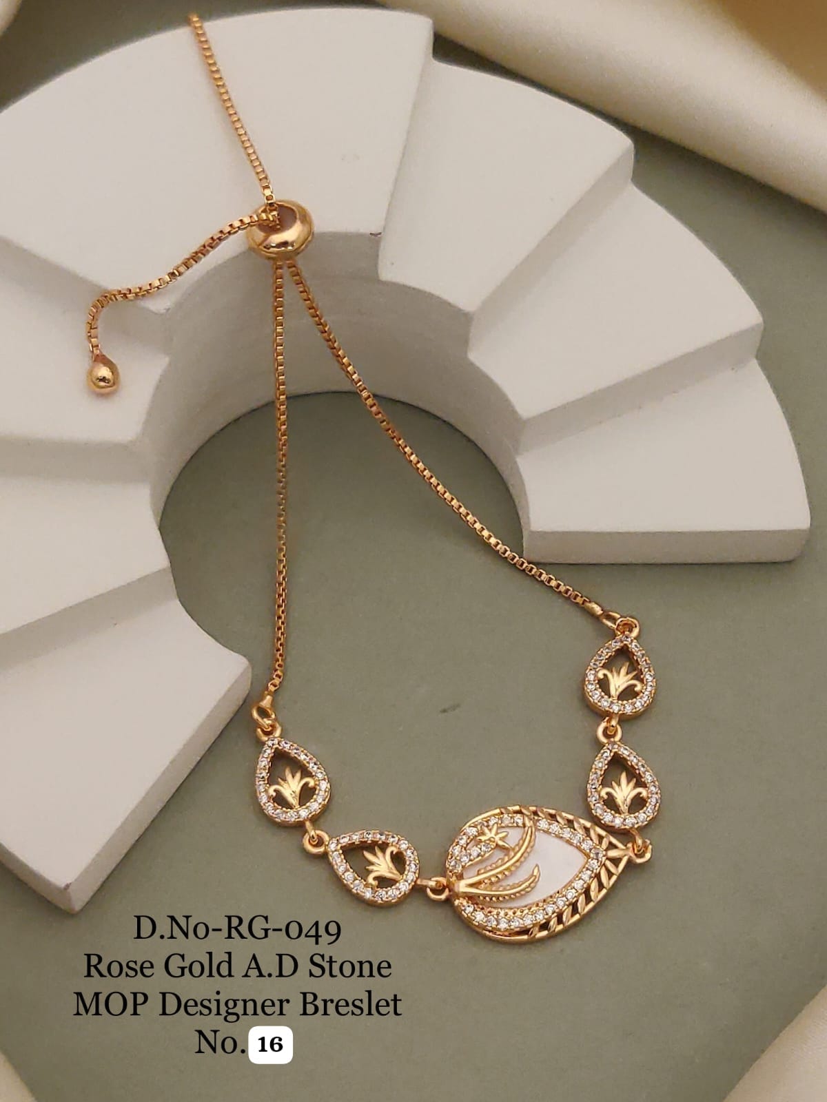 Elegant Rose Gold A.D. Bracelet designed with sparkling stones and a luxurious finish 🤩