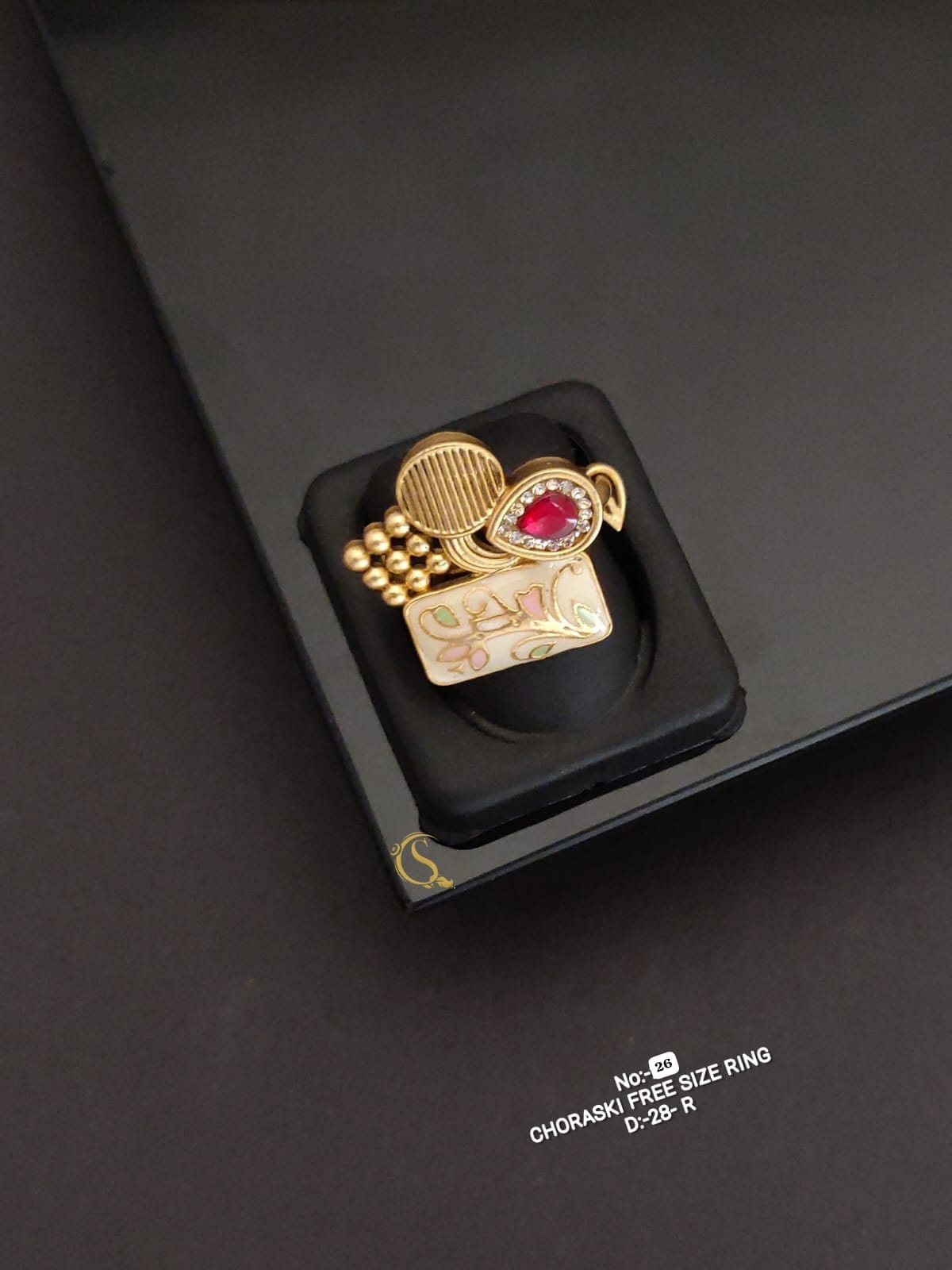 Elegant Designer Rings with a stylish and eye-catching finish 🤩