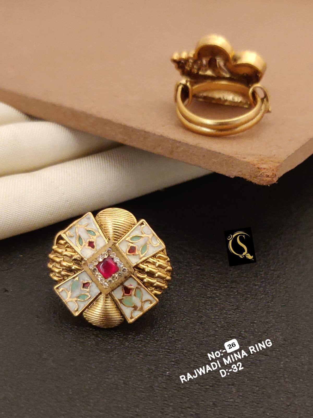 Elegant Designer Rings with a stylish and eye-catching finish 🤩