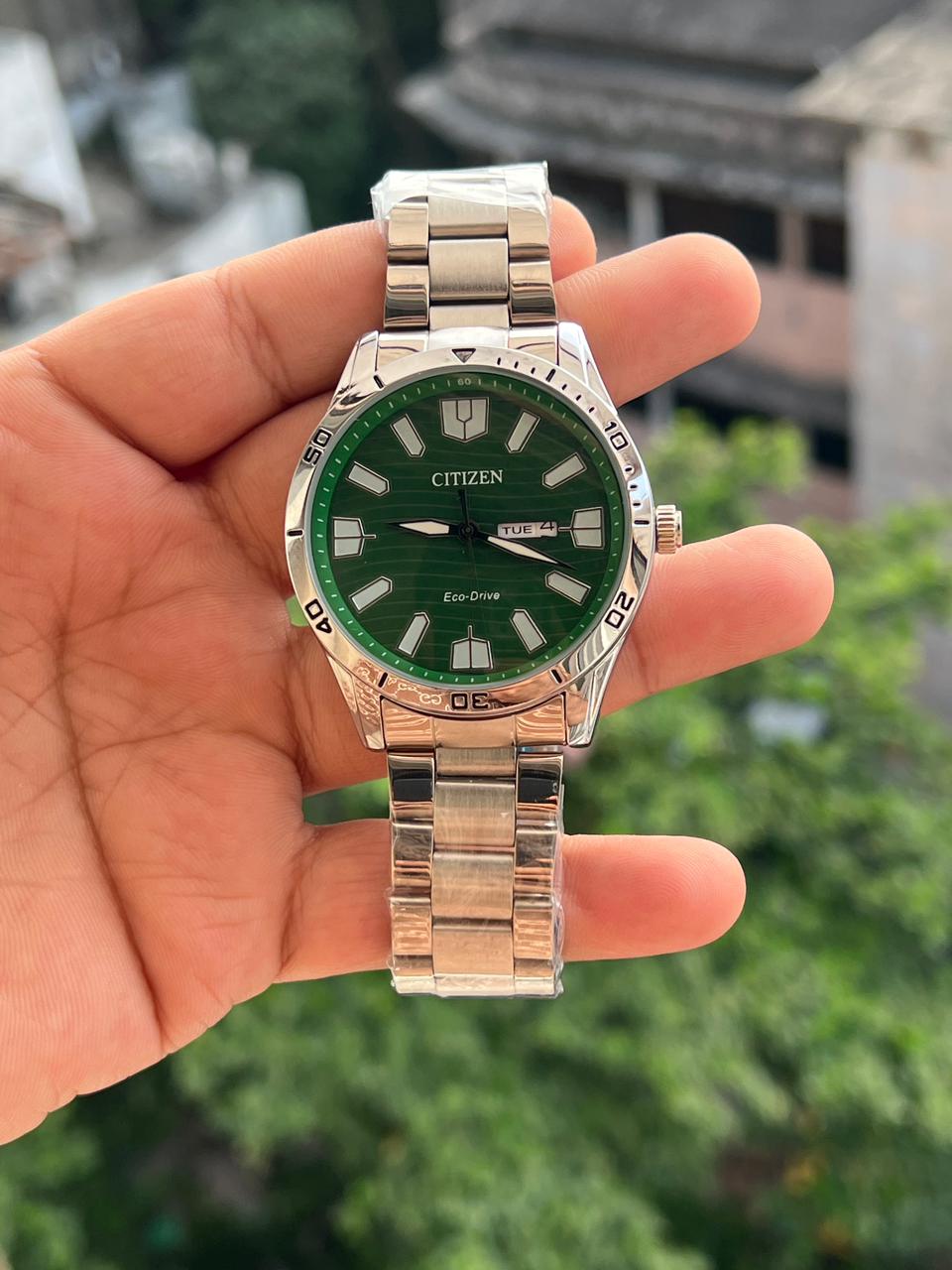 *CITIZEN DAY AND DATE WORKING PREMIUM WATCH*