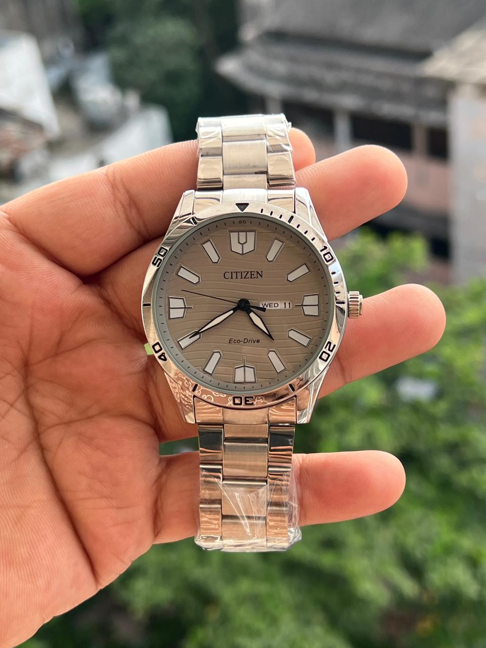 *CITIZEN DAY AND DATE WORKING PREMIUM WATCH*