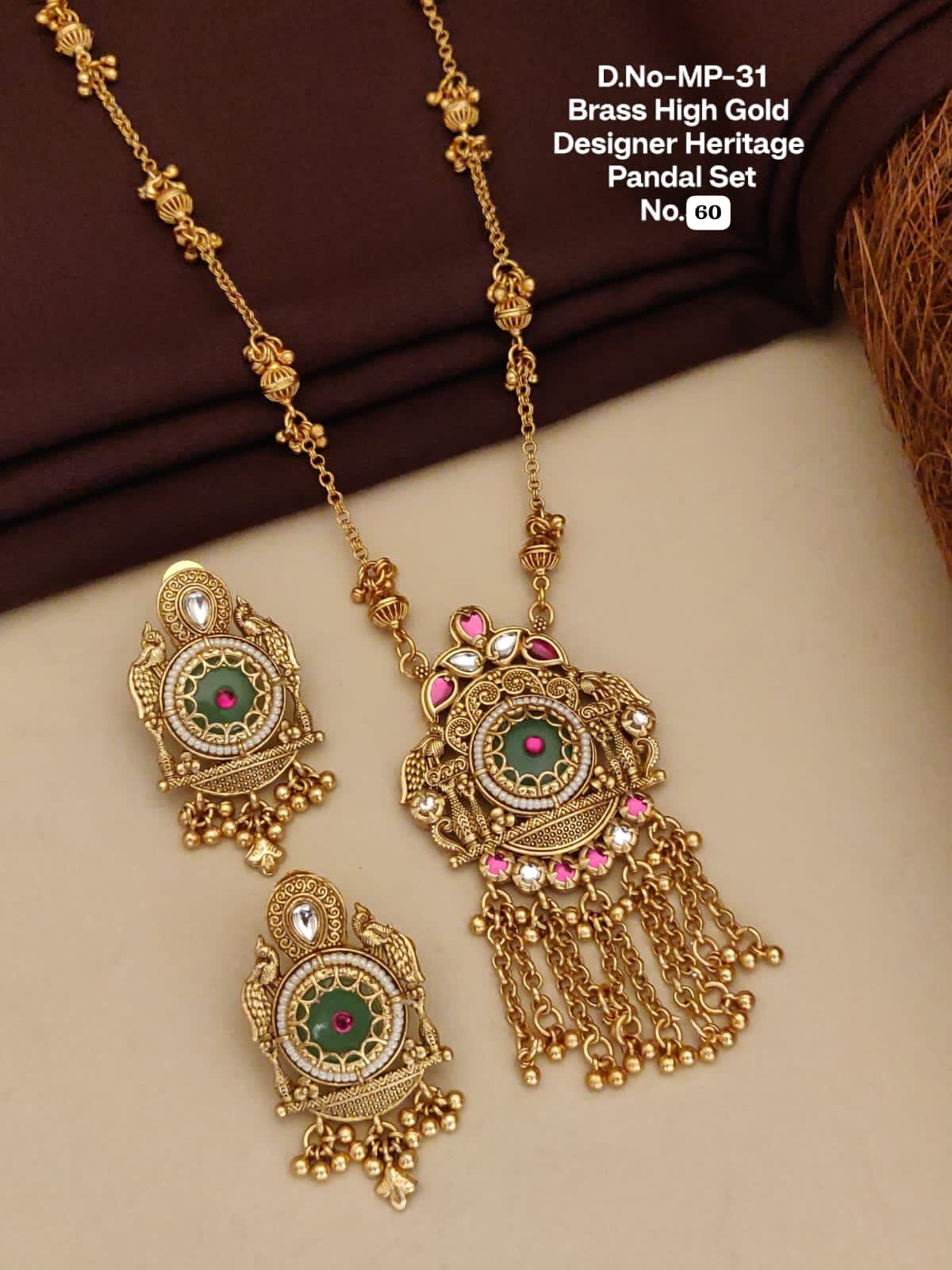 Elegant Designer Pendant Set with a premium finish and sophisticated appeal 🥰