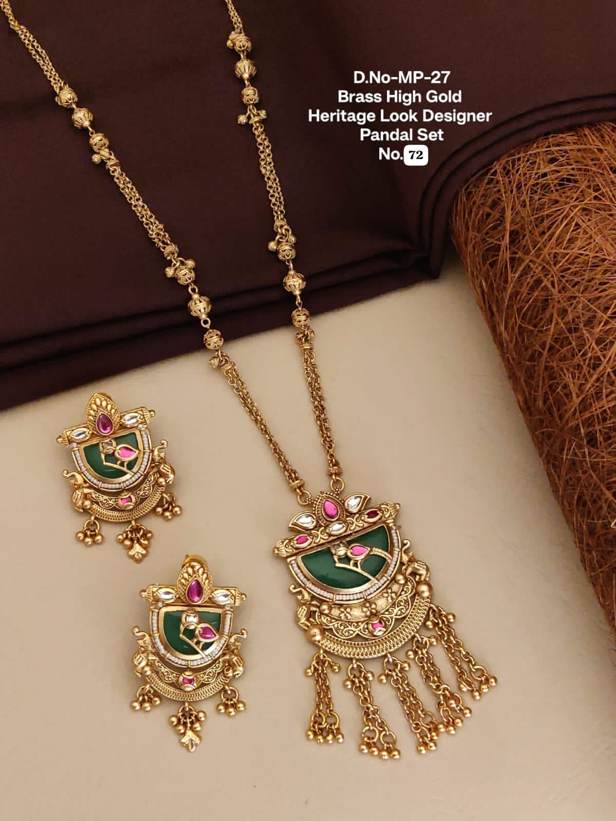 Elegant Designer Pendant Set with a premium finish and sophisticated appeal 🥰