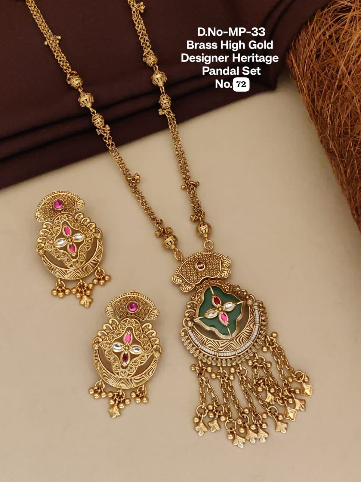 Elegant Designer Pendant Set with a premium finish and sophisticated appeal 🥰