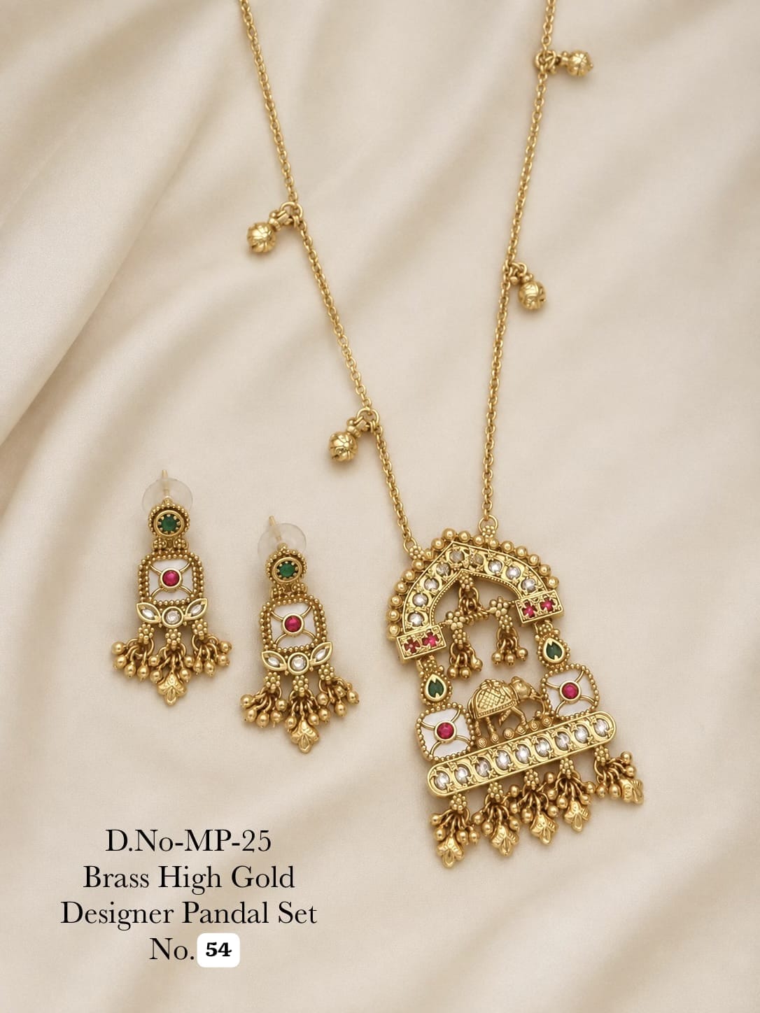 Elegant Designer Pendant Set with a premium finish and sophisticated appeal 🥰