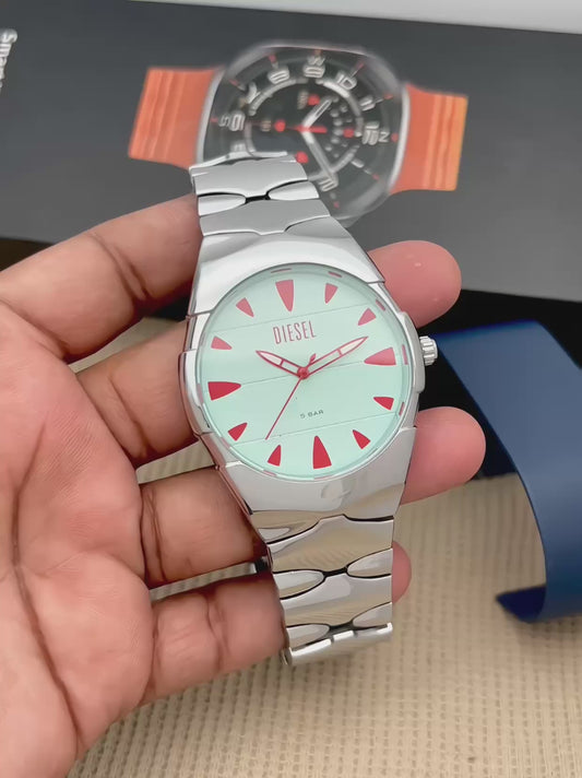 DIESEL GOLD TONE LUXURY WATCH*